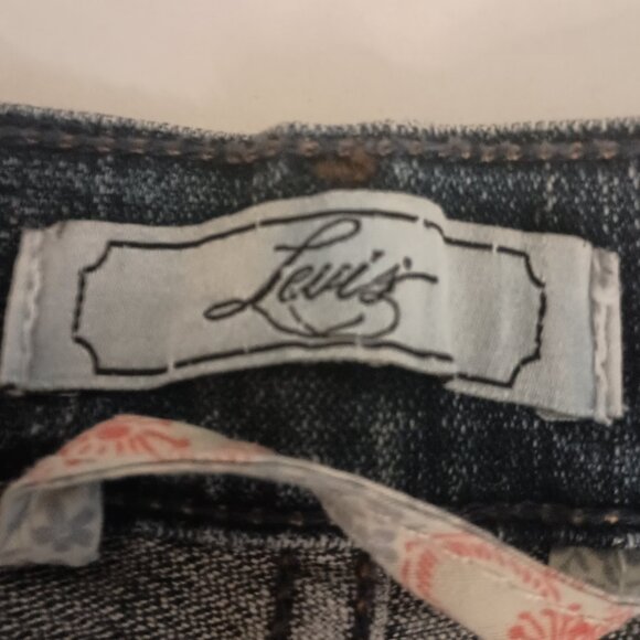 Levi’s Western Medium Wash Denim 10" Inseam Shorts Women’s Size 12 - Picture 7 of 16